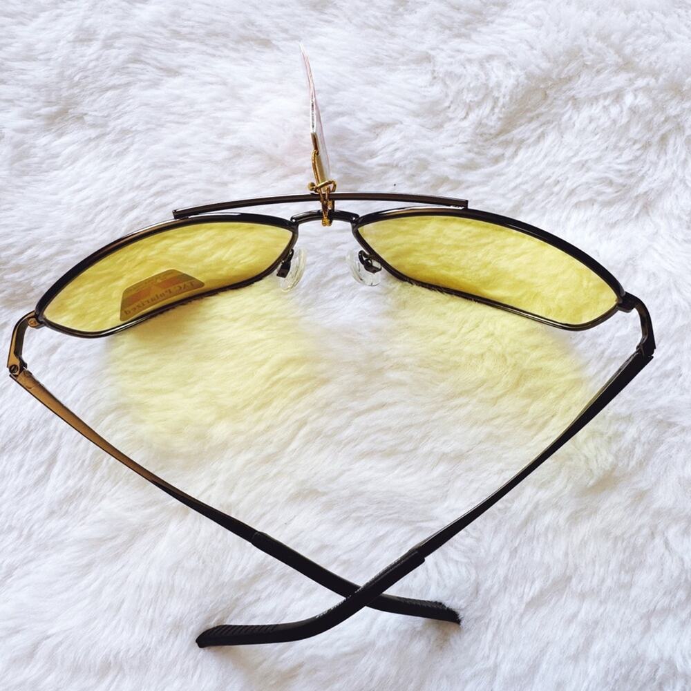 Orielle Black Aviator Sunglasses - Picture 12 of 15